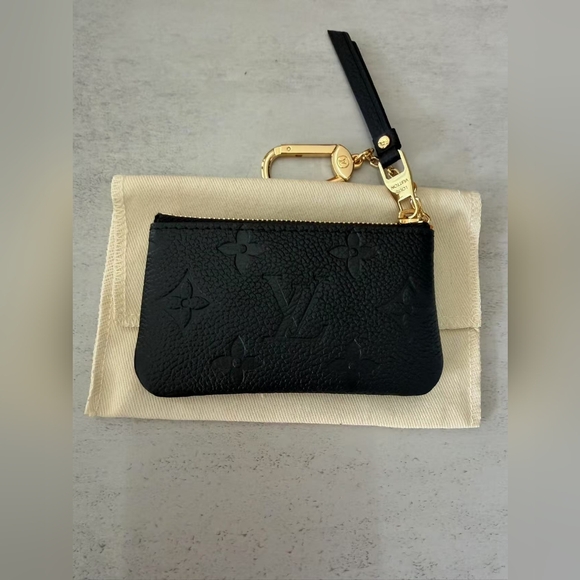 Louis Vuitton Key Pouch - Picture 3 of 14